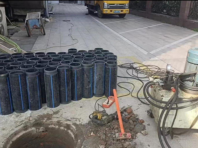 义县PE置换管厂家 DN315置换管 非开挖管短管置换